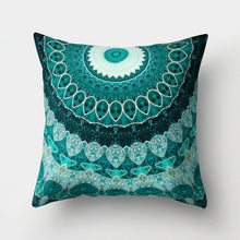Load image into Gallery viewer, Mandala Pillow Case