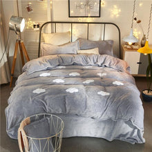 Load image into Gallery viewer, Bedding Set