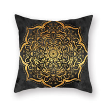 Load image into Gallery viewer, Mandala Pillow Case
