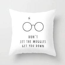 Load image into Gallery viewer, Geometric Black and White Pillow Case